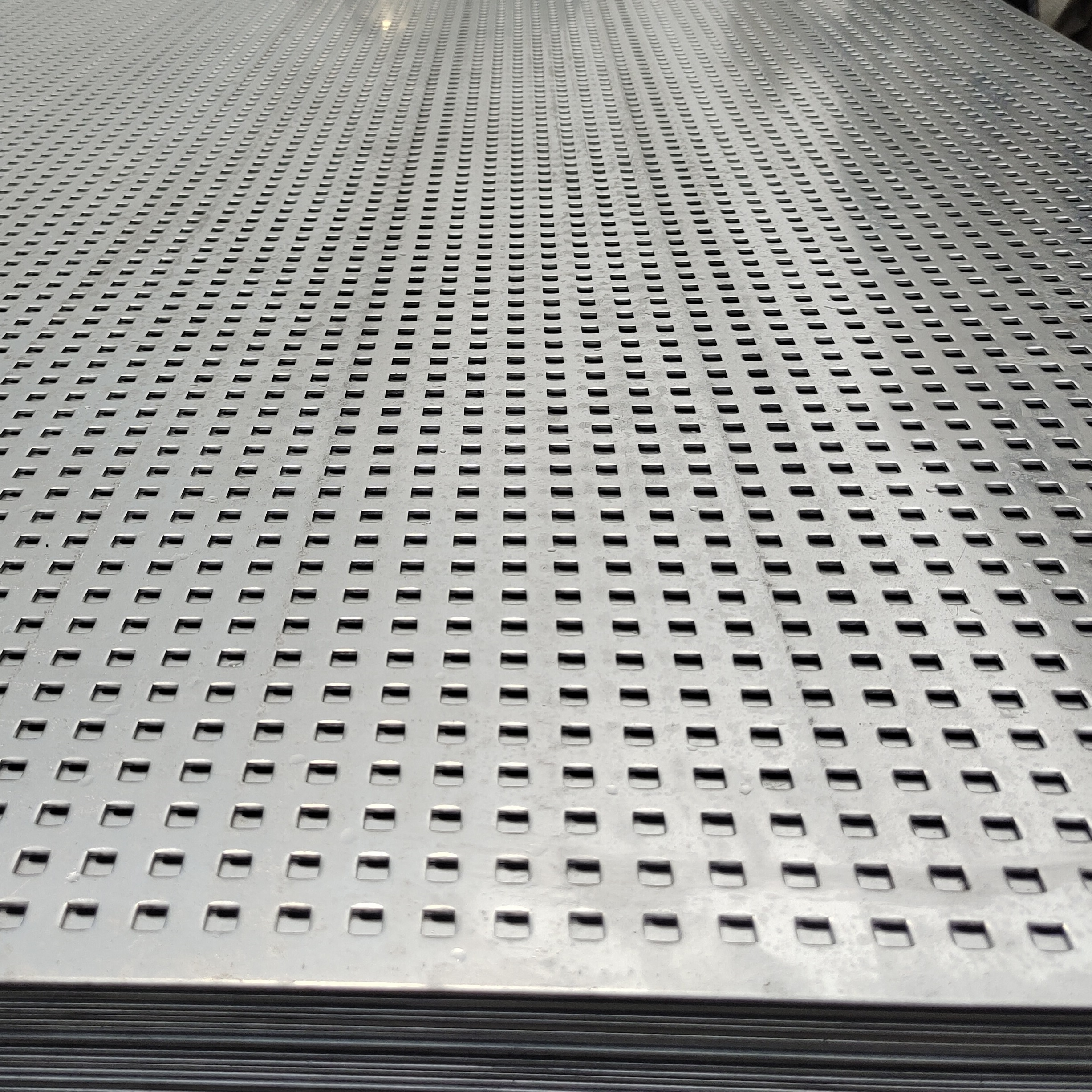 Hot Sale 304 Perforated Sheet Stainless Steel with Competitive Price